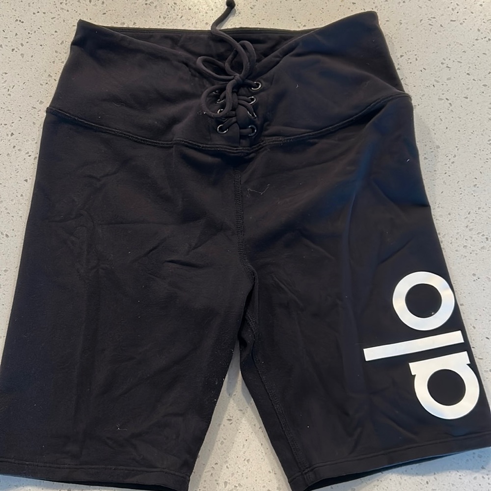Alo lace up black biker shorts Size M